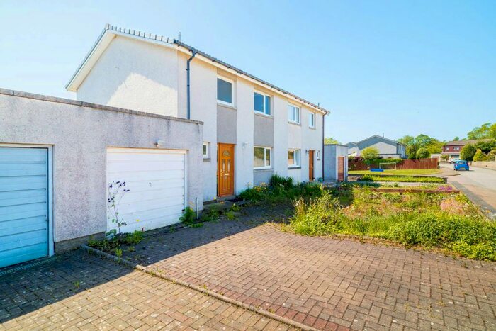 3 Bedroom Semi-Detached House For Sale In Craigton Drive, Peterculter, Aberdeenshire, AB14