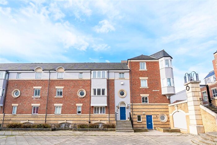 2 Bedroom Flat For Sale In Union Stairs, North Shields, NE30