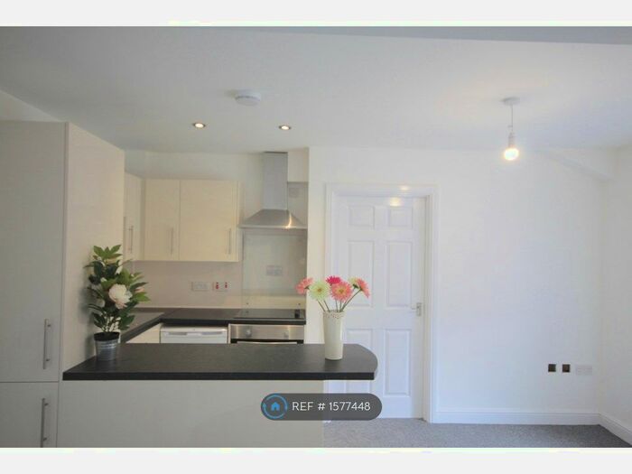 2 Bedroom Flat To Rent In Victorian Newhall, Cannock, WS11