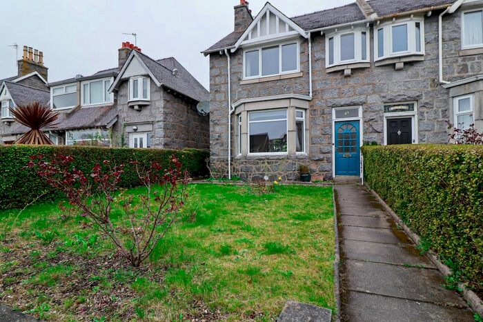 4 Bedroom Terraced House To Rent In Ashley Gardens, Aberdeen, AB10