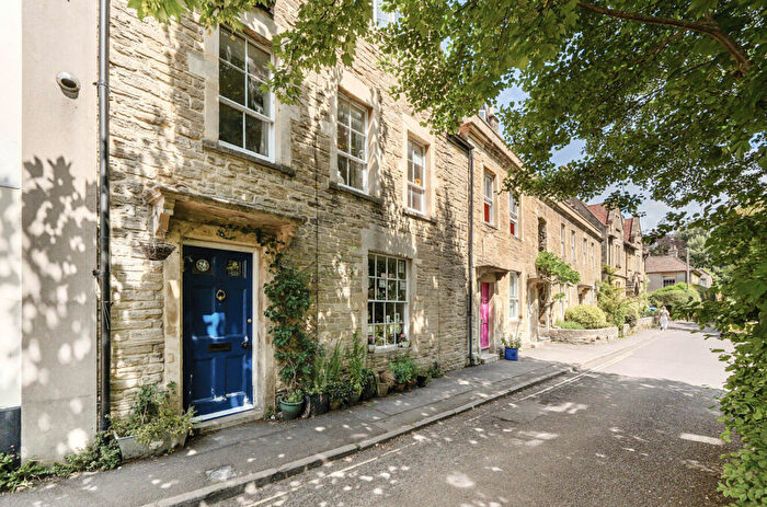 4 Bedroom Terraced House For Sale In Willow Vale, Frome, BA11
