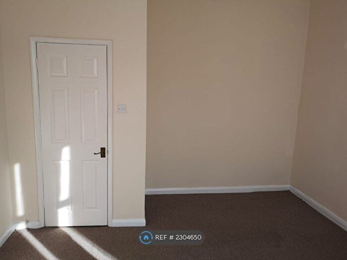 1 Bedroom Flat To Rent In Belgrave Road, Iford, IG1