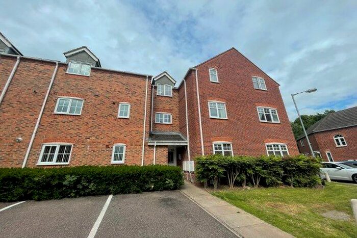 2 Bedroom Flat To Rent In Mulberry Drive, Lichfield, WS13