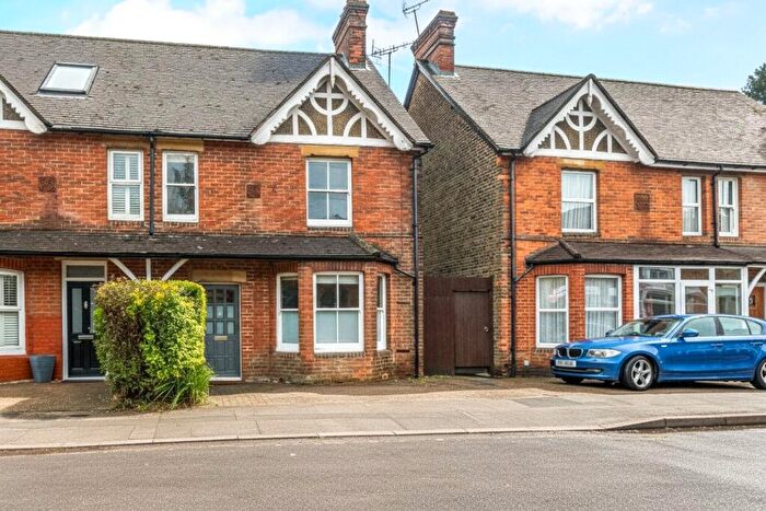 3 Bedroom Semi-Detached House For Sale In Kings Road, Haslemere, Surrey, GU27