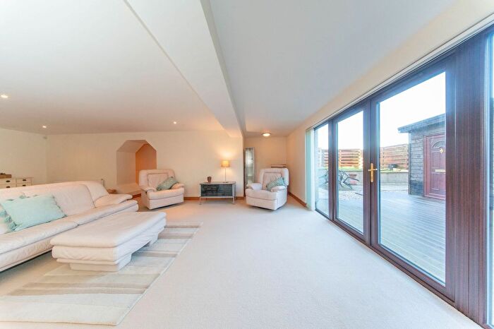 4 Bedroom Villa For Sale In Jamphlars Road, Cardenden, Lochgelly, KY5