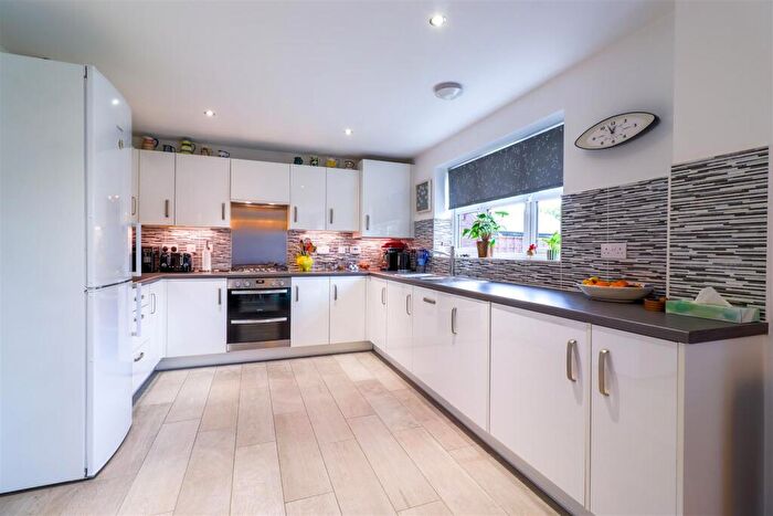 5 Bedroom Detached House For Sale In Pipkin Drive, Buntingford, SG9