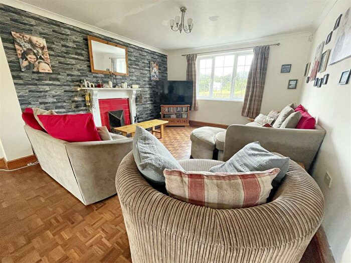 5 Bedroom Detached House For Sale In Llangain, Carmarthen, SA33