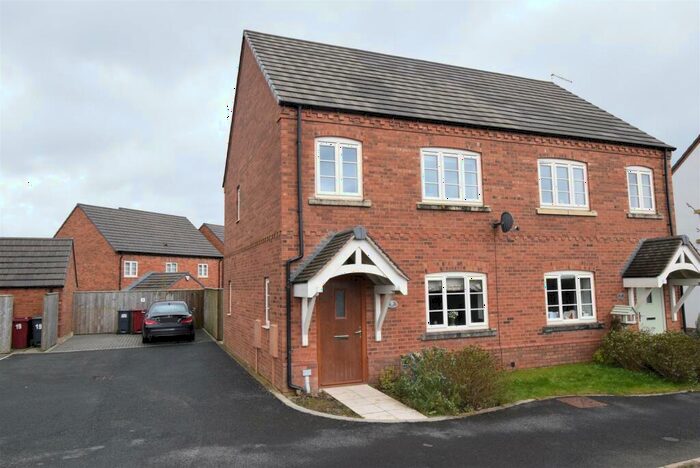 3 Bedroom Semi-Detached House For Sale In Wistanes Green, Wessington, Alfreton, DE55