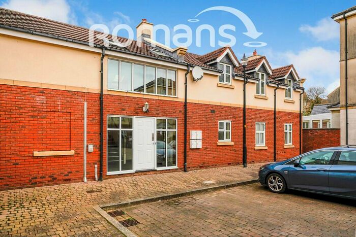 2 Bedroom Apartment To Rent In Elgar Close, Priory Vale, SN25