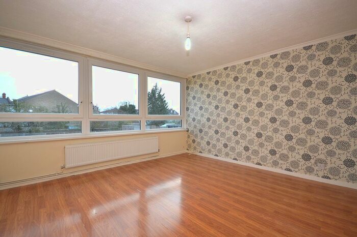 2 Bedroom Maisonette To Rent In Parchmore Road, Thornton Heath, CR7