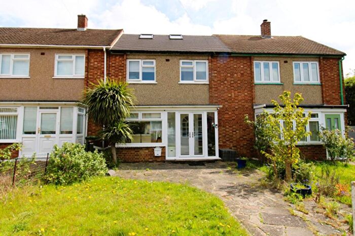 3 Bedroom Terraced House For Sale In Blyth Walk, Upminster, Essex, RM14