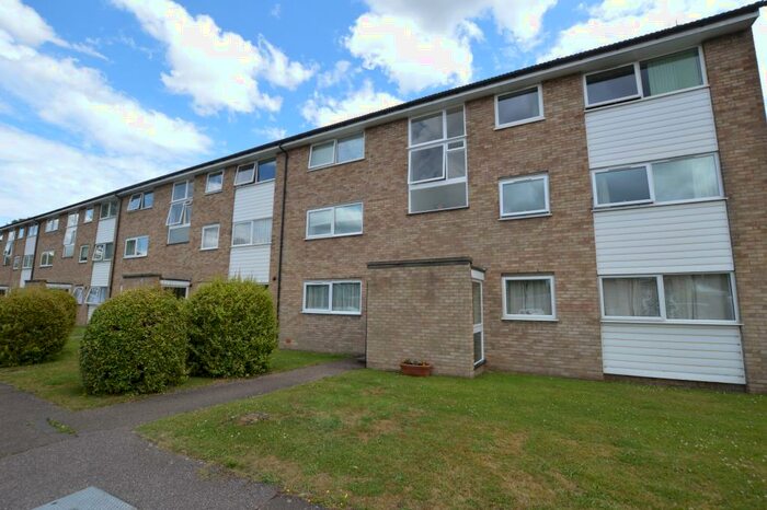 1 Bedroom Flat To Rent In Alderman Close, Welham Green, AL9