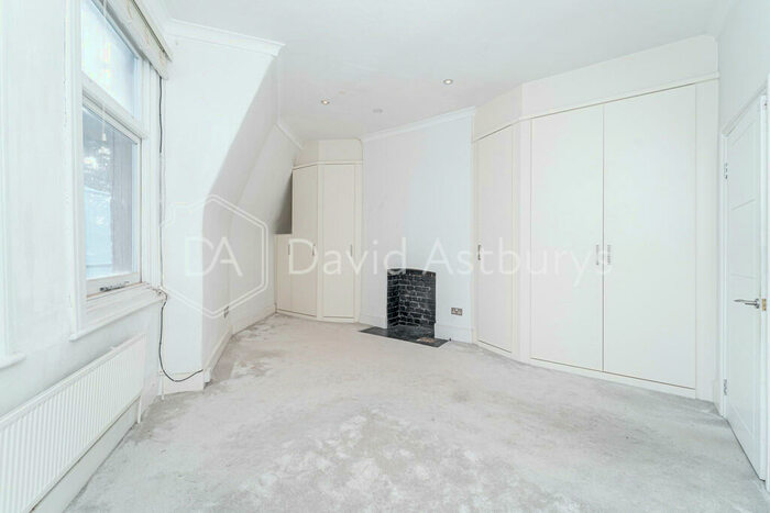 2 Bedroom Apartment To Rent In Tottenham Lane, London, N8