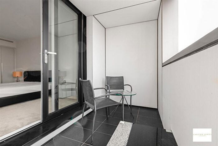 2 Bedroom Flat To Rent In Bramah House, Grosvenor Waterside, Gatliff Road, London, SW1W