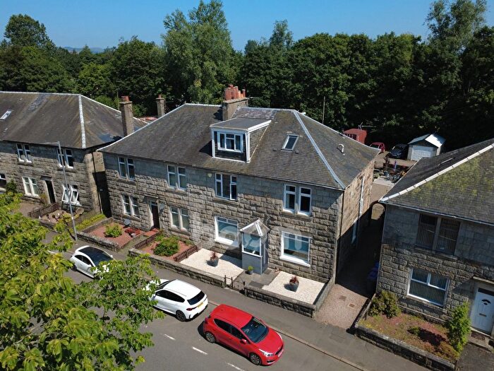 2 Bedroom Flat For Sale In Main Road, Upper Flat, Glengarnock, Beith, Ayrshire, KA14