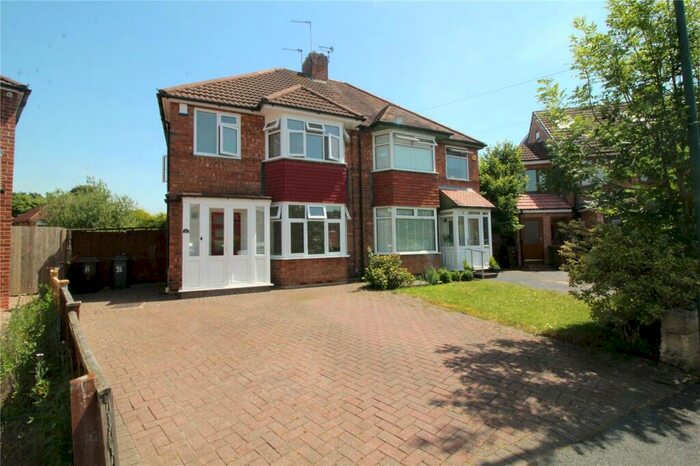 3 Bedroom Semi-Detached House To Rent In Chamberlain Crescent, Shirley, Solihull, B90