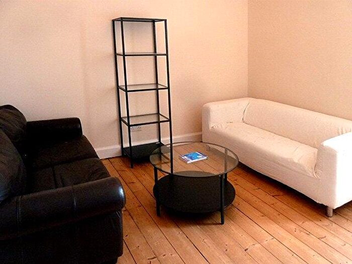 1 Bedroom Flat To Rent In Bothwell Street, Edinburgh, EH7