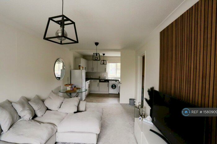 1 Bedroom Flat To Rent In Redholme, Sheffield, S10
