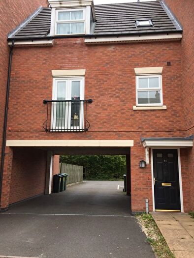 2 Bedroom Flat To Rent In Gough Drive, Tipton, West Midlands, DY4