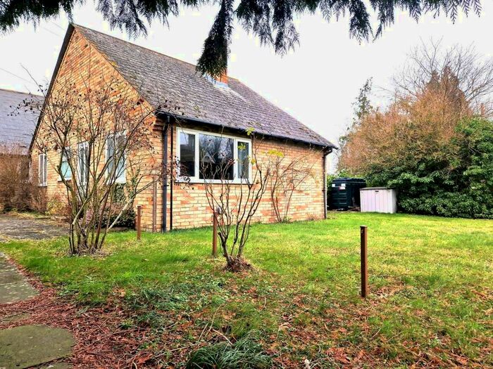 2 Bedroom Bungalow For Sale In Jubilee Bungalows, Shingay Cum Wendy, Royston, SG8