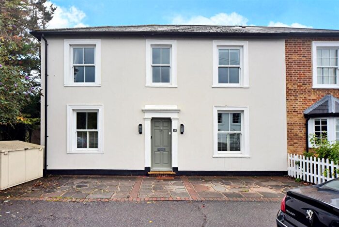 3 Bedroom Semi-Detached House To Rent In Prospect Road, Surbiton, KT6