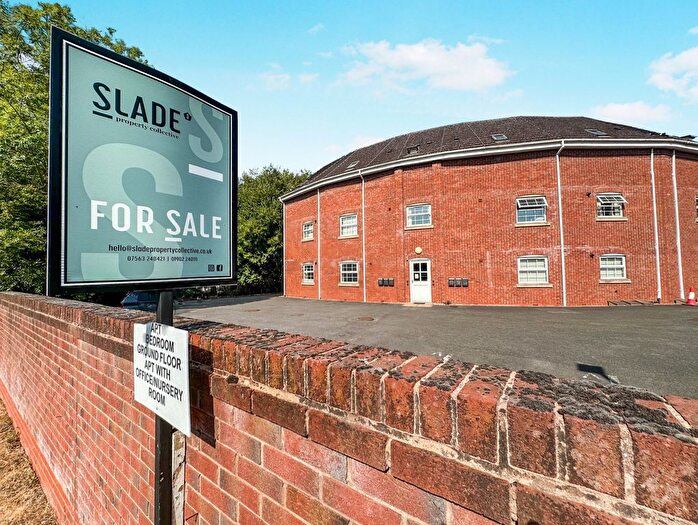 2 Bedroom Flat For Sale In Dam Mill Close, Bilbrook, Wolverhampton, WV8