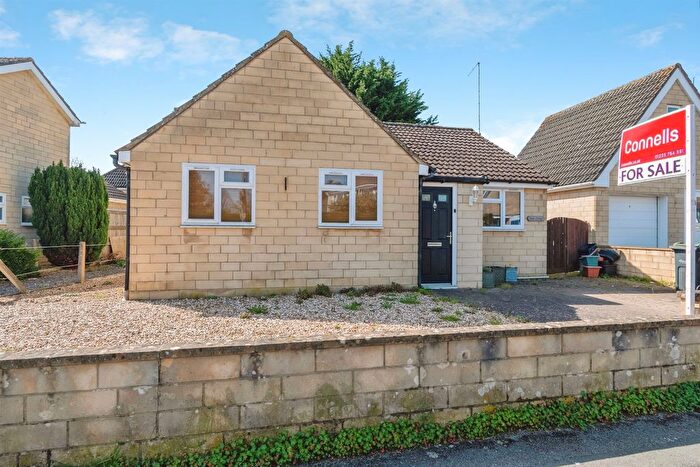 2 Bedroom Detached Bungalow For Sale In Conway Road, Chippenham, SN14