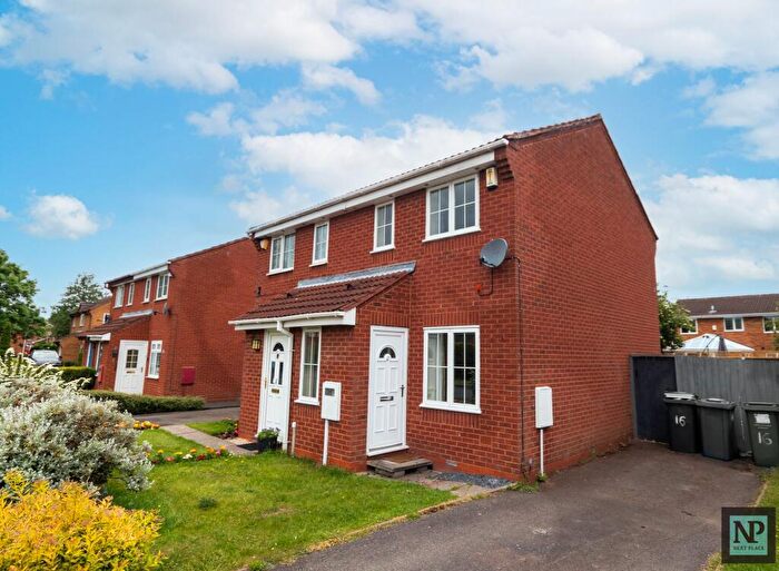 2 Bedroom Semi-Detached House To Rent In Westmorland Close, Tamworth, B78