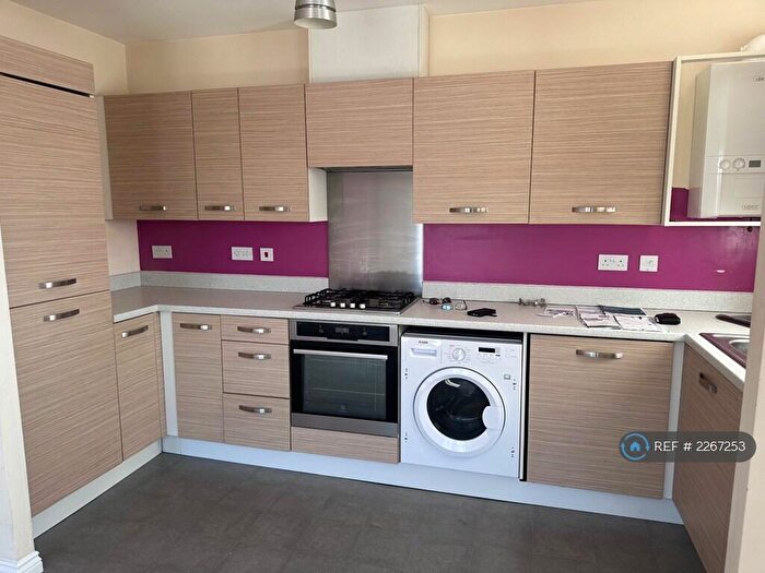 2 Bedroom Flat To Rent In Wellspring Gardens, Dudley, DY2
