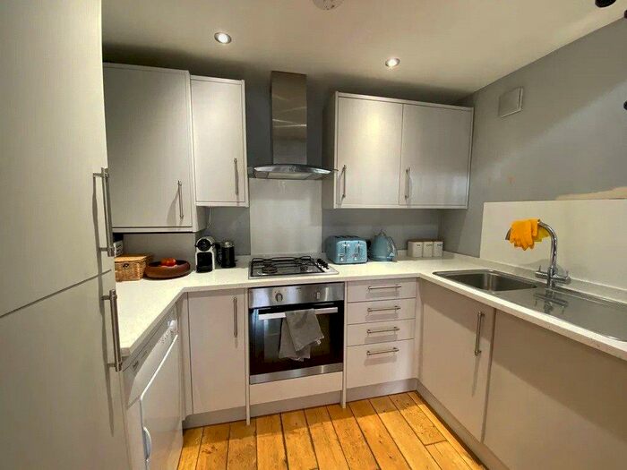 1 Bedroom Detached House To Rent In Heathfield Road, Bromley, BR1