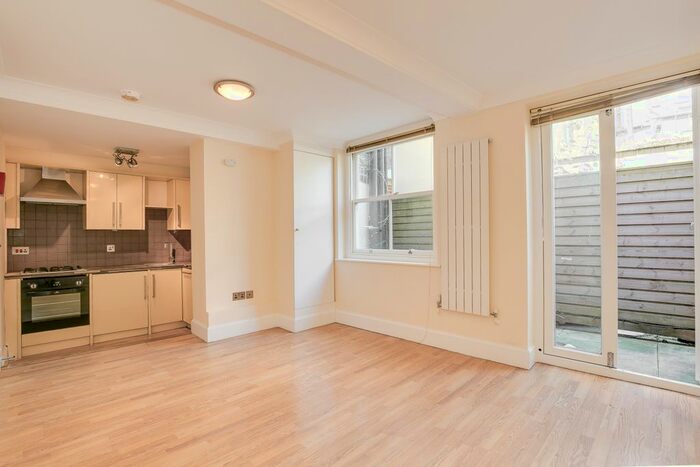 1 Bedroom Flat To Rent In Kingsland Road, London, E8