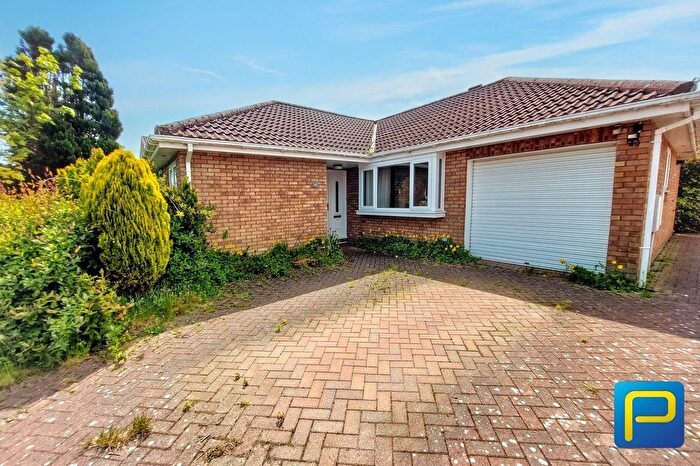 3 Bedroom Detached Bungalow For Sale In Gloster Park, Amble, Morpeth, NE65