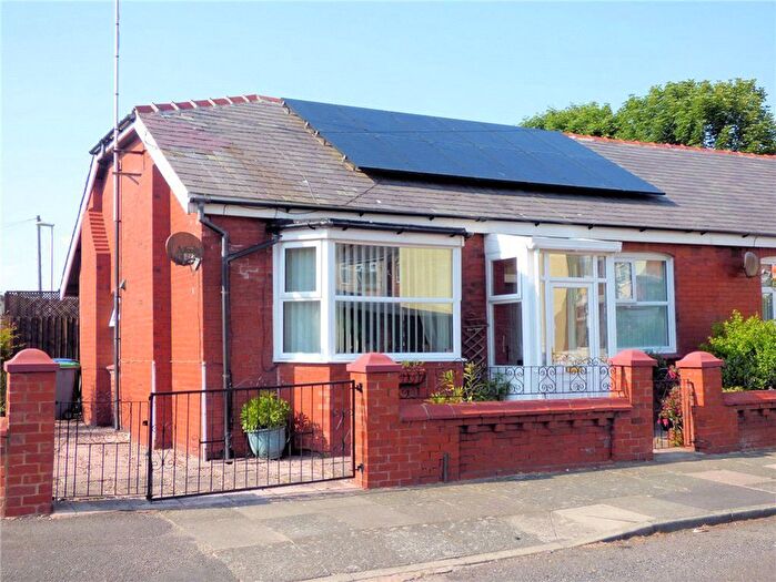 2 Bedroom Bungalow To Rent In Granville Road, Blackpool, FY3
