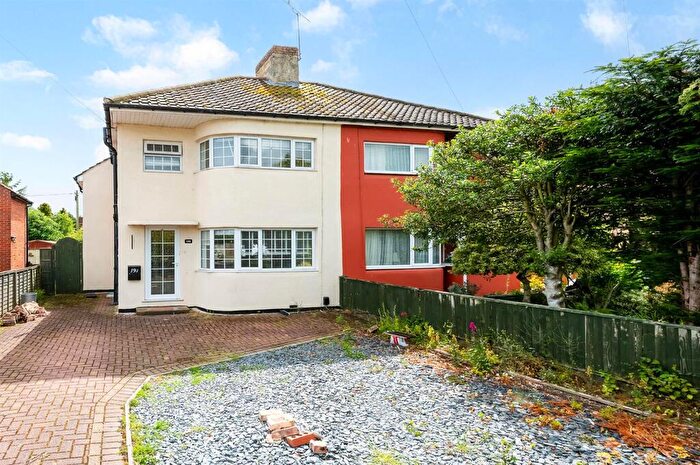 3 Bedroom Semi Detached House For Sale In Weyhill Road, Andover, SP10