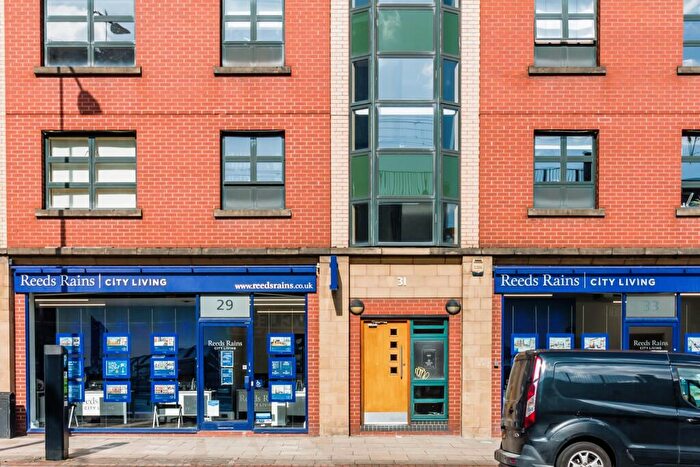 2 Bedroom Apartment To Rent In Whitworth Street West, Manchester, Greater Manchester, M1