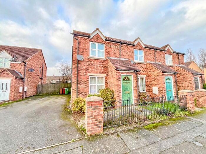 2 Bedroom Semi-Detached House For Sale In Dean Road, Scunthorpe, North Lincolnshire, DN17