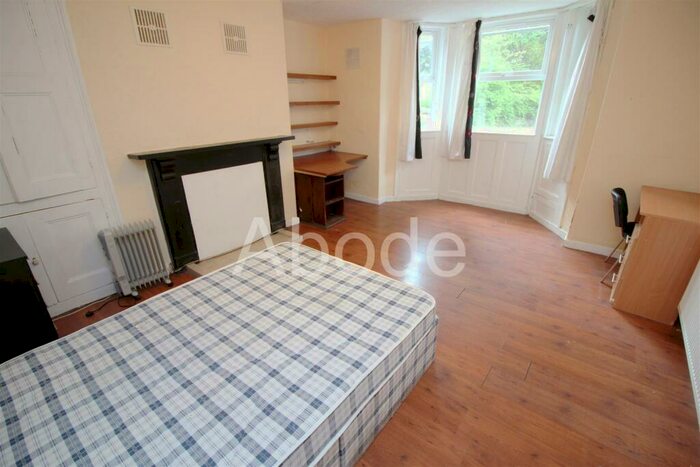 9 Bedroom House To Rent In Kensington Terrace, Hyde Park, Leeds, LS6