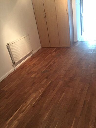 Studio To Rent In Medway Gardens, Wembley, Greater London, HA0