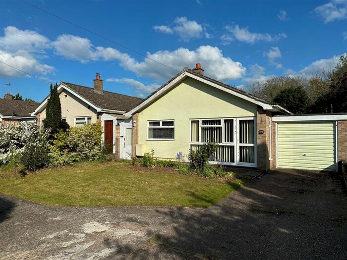 3 Bedroom Link Detached House For Sale In Gravenhurst Road, Campton, Shefford, SG17