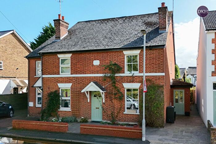 3 Bedroom Semi-detached House For Sale In Talbot Road, Rickmansworth, Hertfordshire, WD3