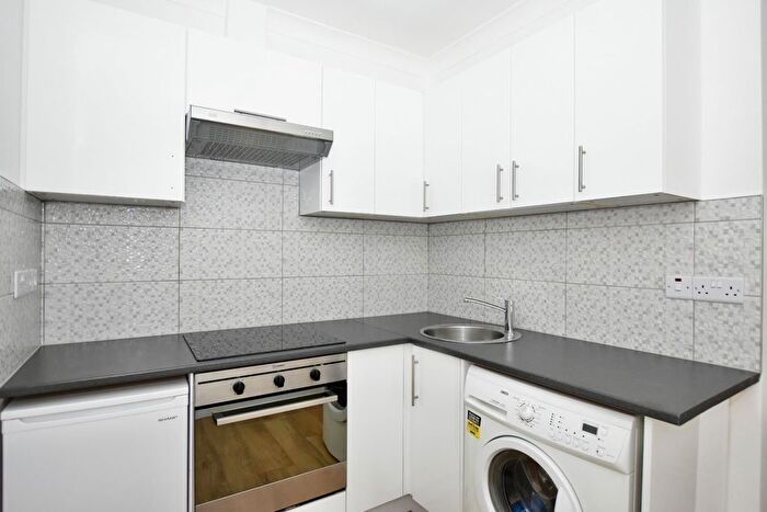 1 Bedroom Flat To Rent In Winchester Road, Basingstoke, RG21