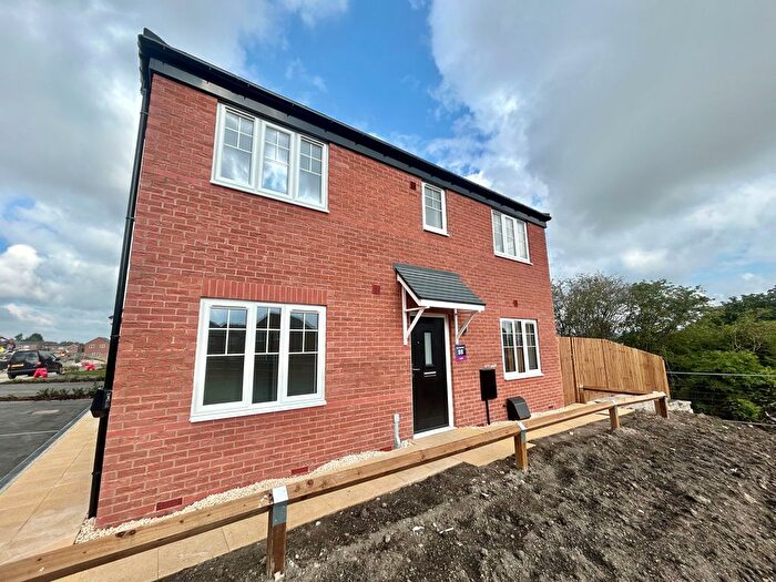 3 Bedroom Property To Rent In Herbert Street, Eastwood, Nottingham, NG16
