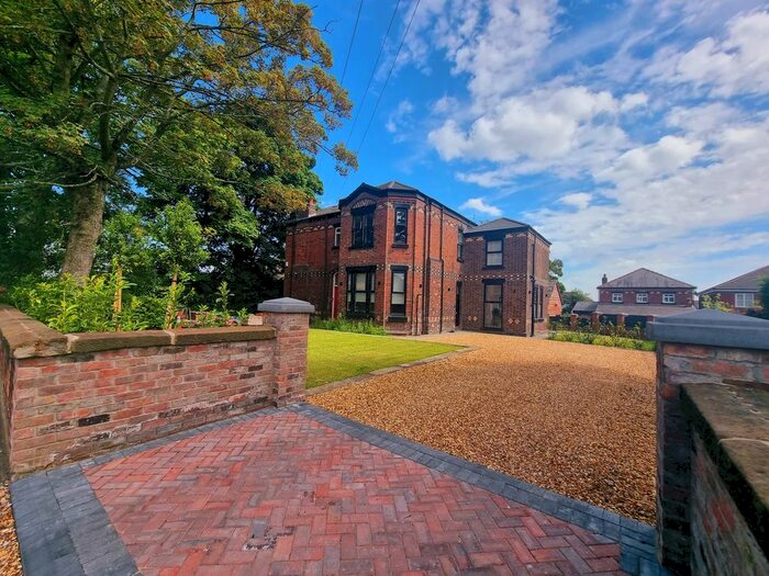 4 Bedroom Semi-Detached House To Rent In West Park Road, St. Helens, WA10