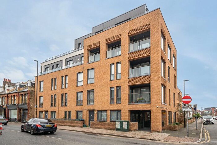 1 Bedroom Flat To Rent In Palmerston Road, Wimbledon, SW19