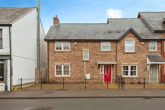 3 Bedroom End Of Terrace House For Sale In Shortmead Street, Biggleswade, Bedfordshire, SG18