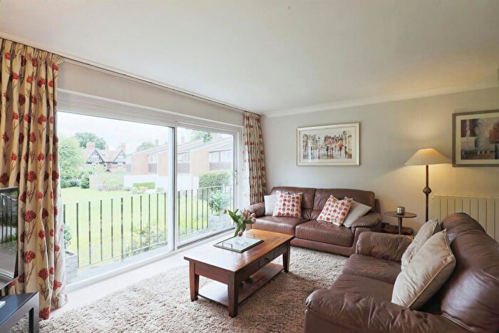 3 Bedroom Town House For Sale In Verdon Place, Barford, Warwick, CV35