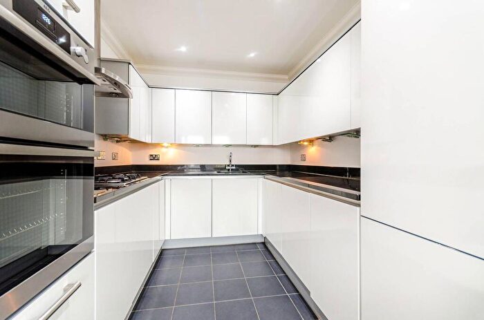 5 Bedroom House To Rent In Banchory Road, Blackheath, London, SE3