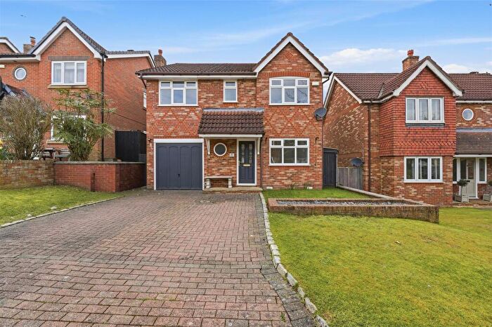 4 Bedroom Detached House To Rent In Holcombe Drive, Macclesfield, Cheshire, SK10