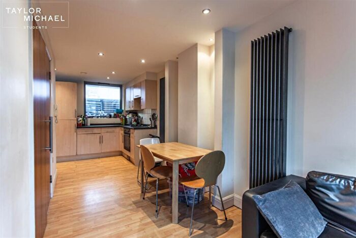 4 Bedroom Terraced House To Rent In Upper Gardner Street, Brighton, BN1