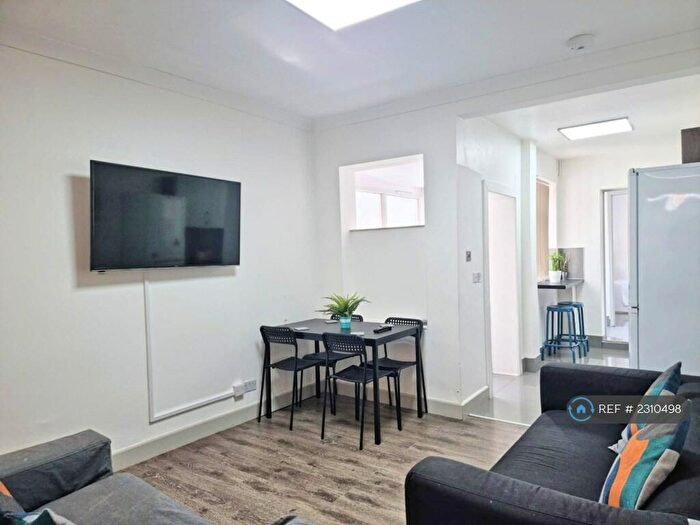 4 Bedroom Terraced House To Rent In Harborne Park Road, Birmingham, B17